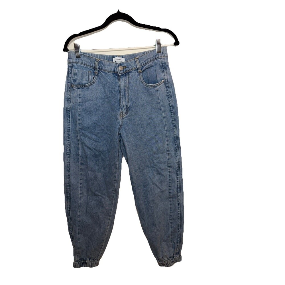 Forever 21 Women’s Light Wash Tapered Mom Jeans Size M Casual Denim